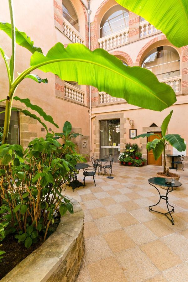 Hotel Montespan Bourbon-lʼArchambault Esterno foto