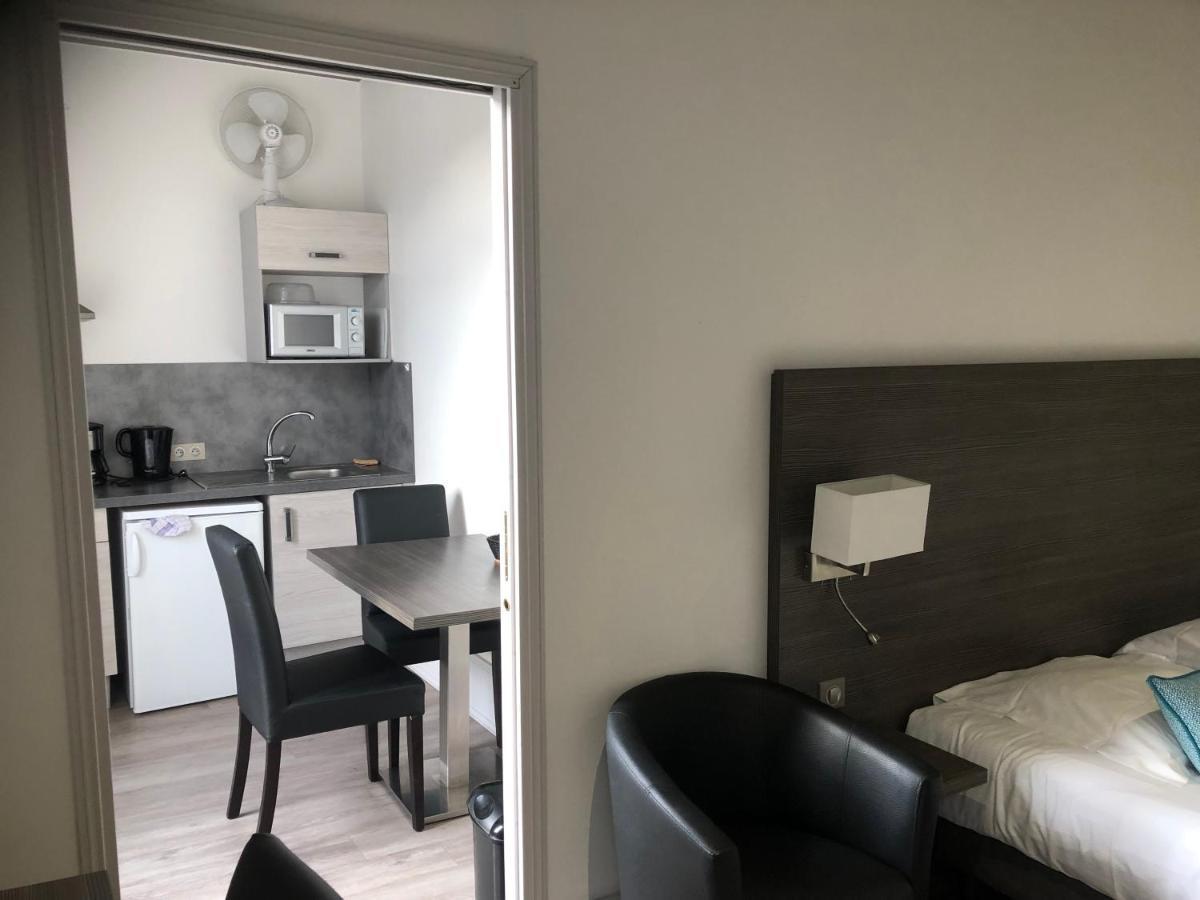 Hotel Montespan Bourbon-lʼArchambault Esterno foto